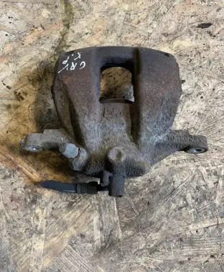 Honda CR-V Front brake caliper Y04263