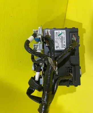 Nissan Juke I F15 Fuse box set 284B11KA2C