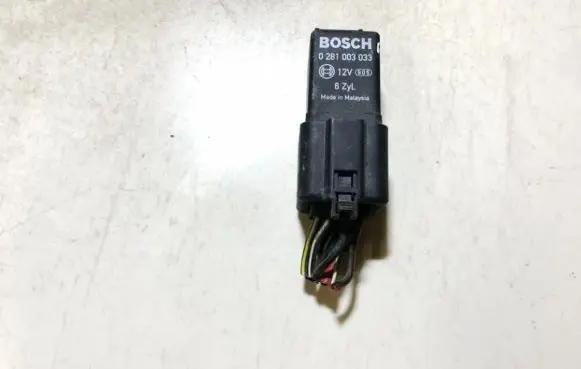 Volkswagen Phaeton Glow plug pre-heat relay 0281003033 4e0907282b