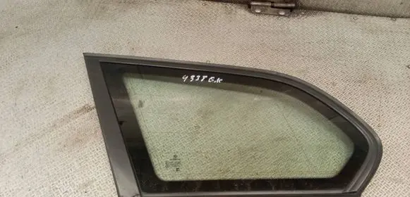 BMW 3 E90 E91 Rear side window 