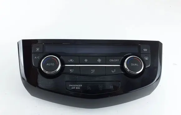 Nissan Qashqai Climate control unit 275004EA1A