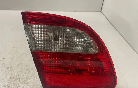 Mercedes-Benz E W211 Tailgate rear/tail lights A2118201364