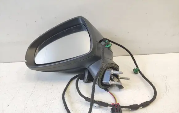 Audi A1 Front door electric wing mirror E1021120