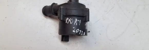 Volkswagen PASSAT B8 Electric auxiliary coolant/water pump 5Q0965567J