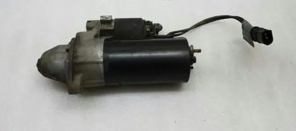 BMW 5 E39 Starter motor 1729982