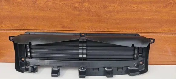 Volvo XC40 Intercooler air guide/duct channel 31455415