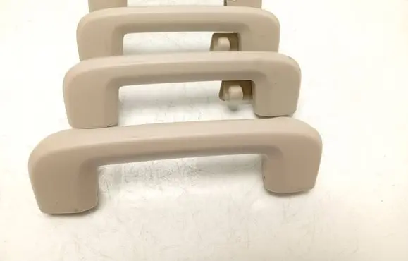 Volkswagen PASSAT B8 A set of handles for the ceiling 39808674 39808676