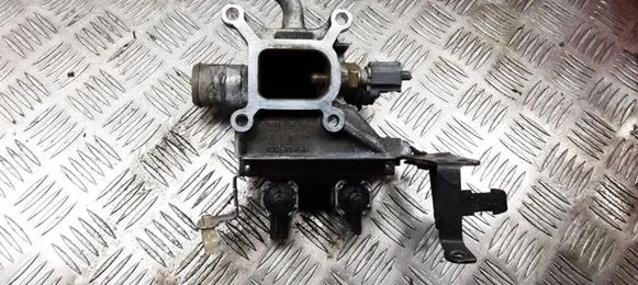 Mercedes-Benz C W203 Thermostat/thermostat housing B8850607