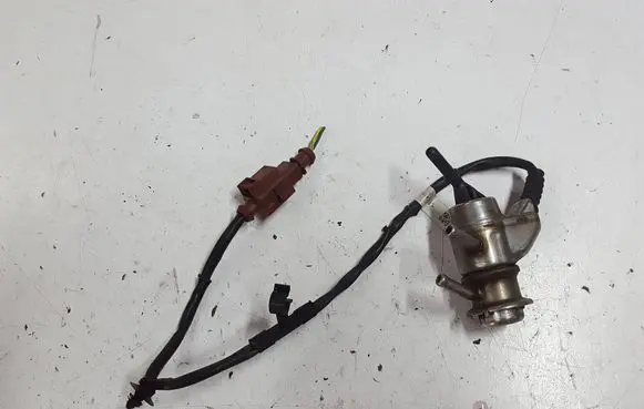 Volkswagen Tiguan AdBlue injector 04L131113GXAUTOPX 04L131113G 0444025020