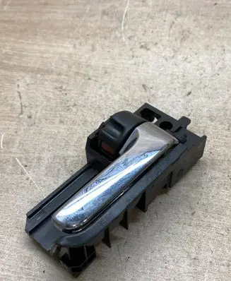 Toyota Avensis T250 Rear door interior handle 50594A2