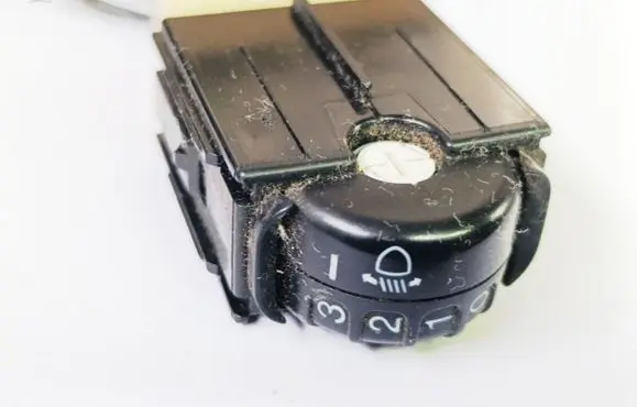 Toyota Yaris Headlight level height control switch
