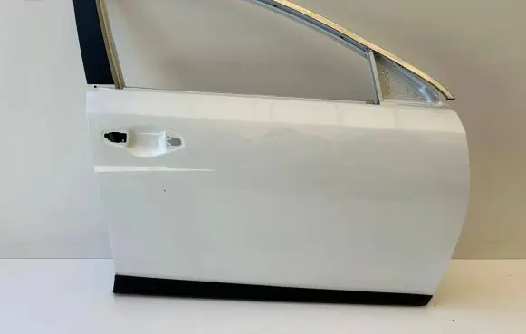 KIA Xceed Front door