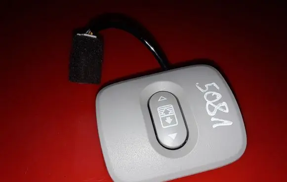 Nissan Qashqai Sunroof switch 8619A