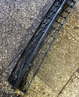 Skoda Octavia Mk3 (5E) Front grill 5E0853677