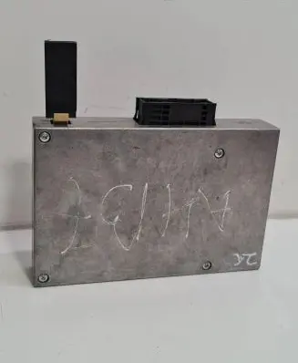 Audi A4 S4 B7 8E 8H Bluetooth control unit module 8P0862335E 4RVY00051C