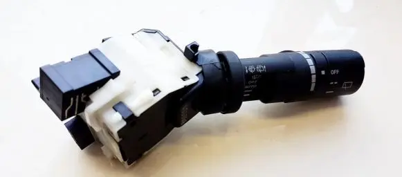 Nissan Qashqai+2 Wiper control stalk 8805SN