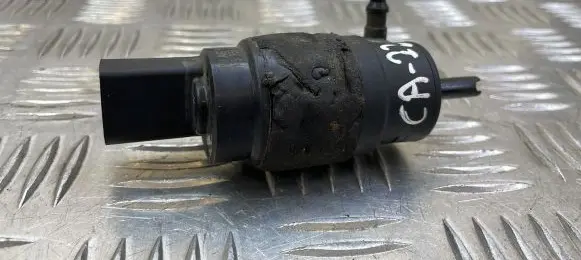 Audi A6 S6 C7 4G Windscreen/windshield washer pump 8K5955647