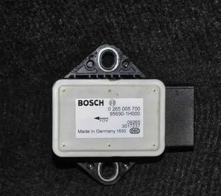 Hyundai i30 Acceleration sensor 