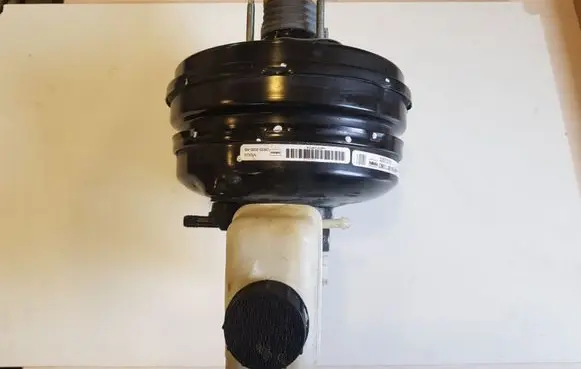 Ford Mustang V Brake booster 32073791 DR332B195HA