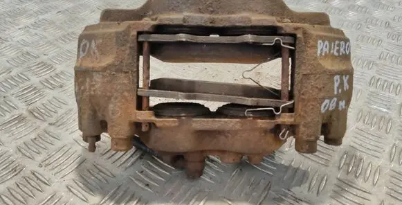 Mitsubishi Pajero Front brake caliper