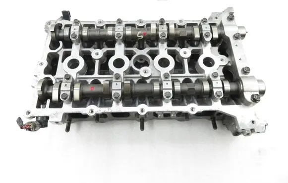 Mitsubishi Outlander Engine head 