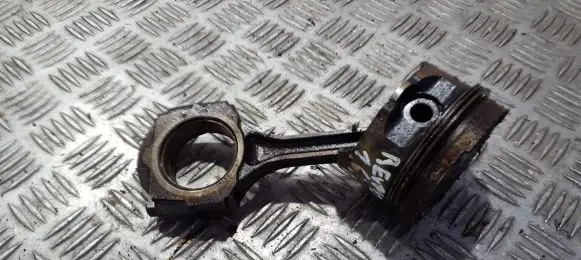 Piston with connecting rod