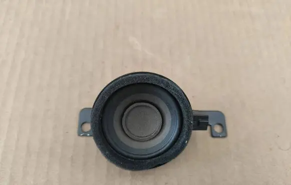 Audi A6 S6 C8 4K Front door speaker 4K0035710