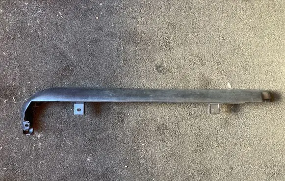 Volkswagen PASSAT B4 Sill 333867776A