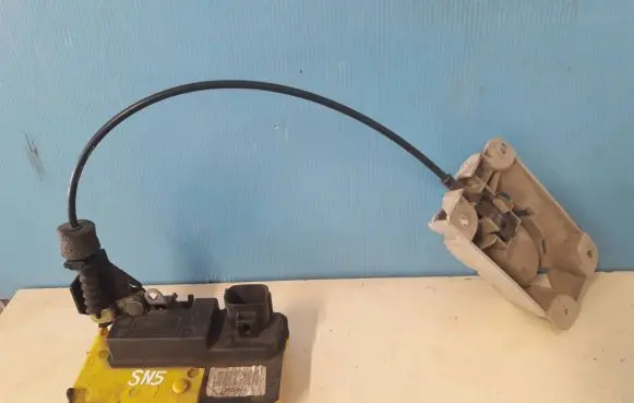 Volvo S80 Front door lock 09170045 2069814