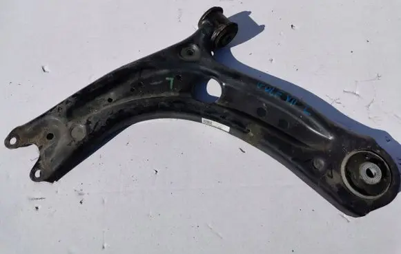 Volkswagen Golf VII Front lower control arm/wishbone