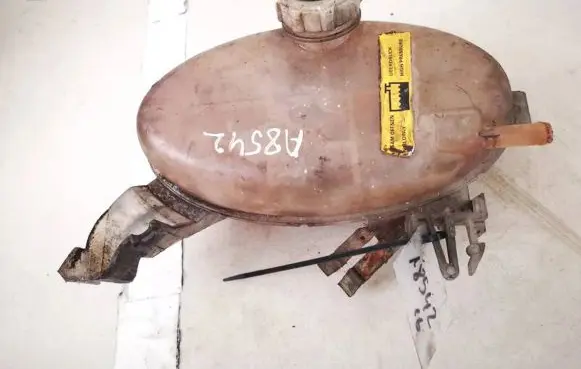 Opel Movano A Coolant expansion tank/reservoir 8200199170