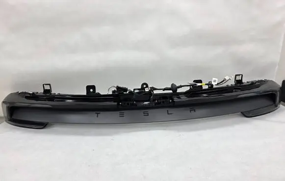 Tesla Model Y Juniper Rear/tail lights 2004604-00-B