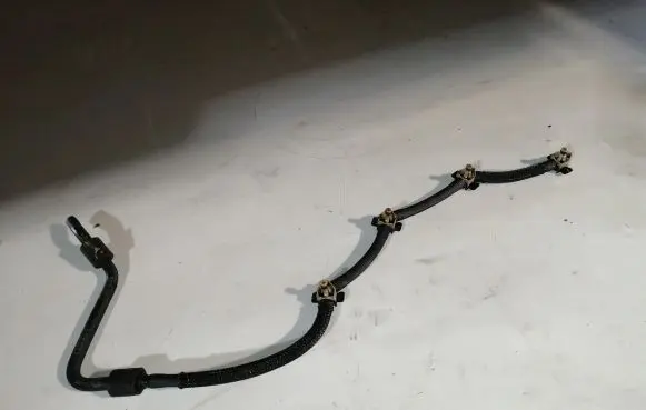 Fuel return line/hose