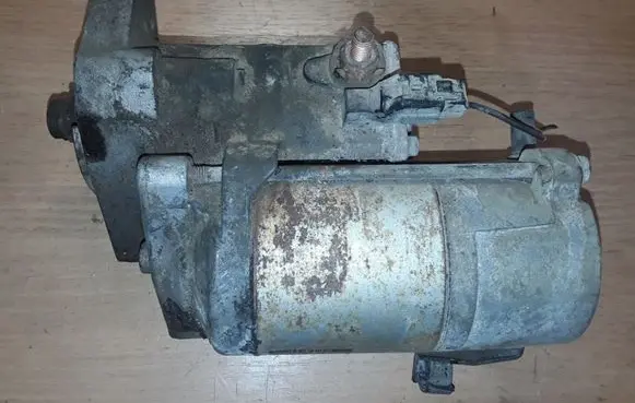 Toyota Yaris Starter motor 2810033040 428000500