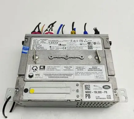 Land Rover Discovery 5 Radio/CD/DVD/GPS head unit N8B219L300PB