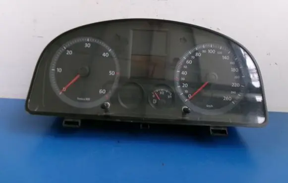 Volkswagen Caddy Speedometer (instrument cluster) 2K0920843C