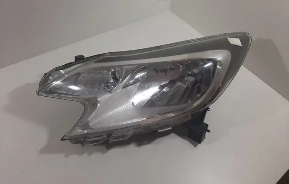 Nissan Note (E12) Headlight/headlamp