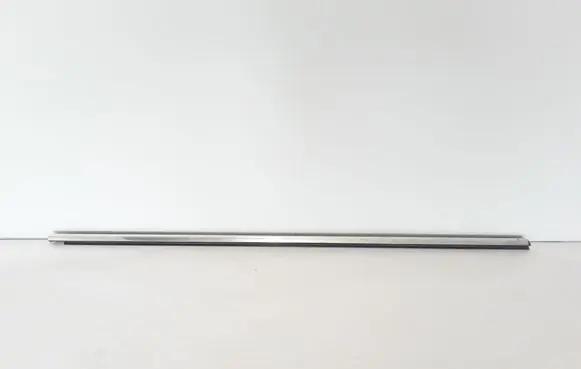 Front door glass trim molding