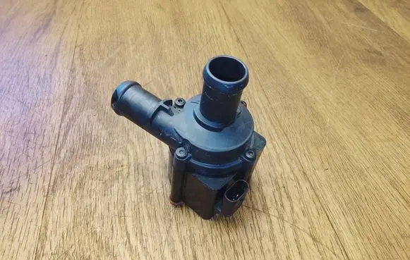 Porsche Macan (95B) Electric auxiliary coolant/water pump 06H121601M