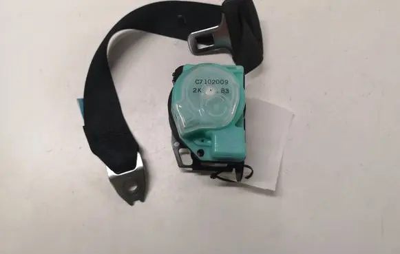 Mazda 3 II Rear seatbelt C7102009