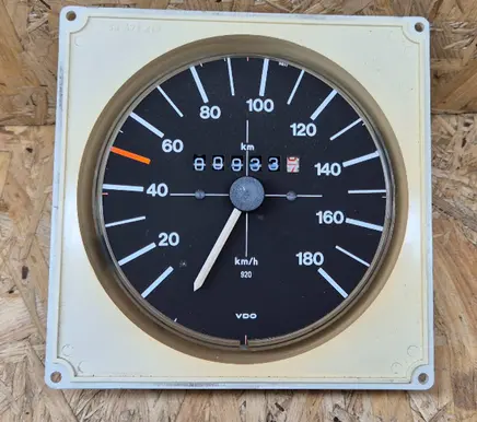 Volkswagen I LT Speedometer (instrument cluster) 88471219