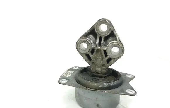 Opel Insignia A Engine mount bracket 13227735