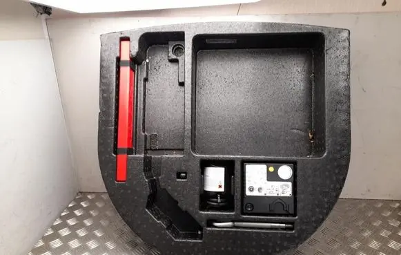 MG ZS Tool box 10486975