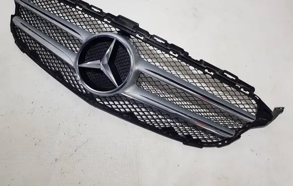 Mercedes-Benz C W205 Front bumper upper radiator grill A2058880023DD A2058880023 A0008880060