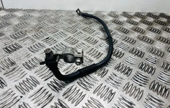 Volkswagen Golf IV Positive cable (battery)