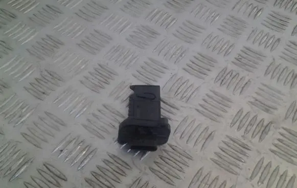 BMW 3 F30 F35 F31 Air pressure sensor 8506408
