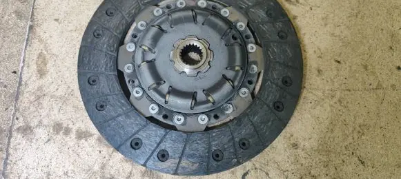 Clutch pressure plate