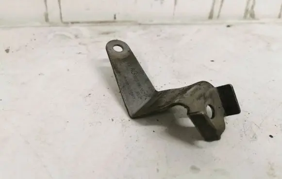 Volkswagen Jetta VI Horn signal 5C0951182F