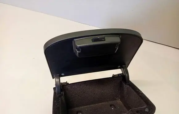 Chevrolet Captiva Glove box TBX18