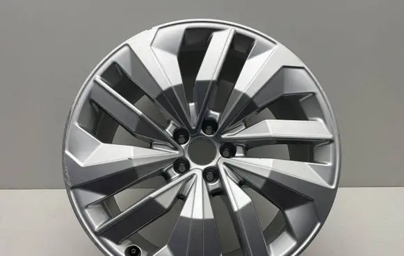R20 alloy rim